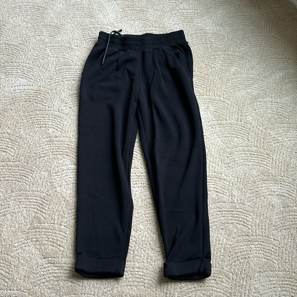 Varley Rolled Cuff Pant size Small Black